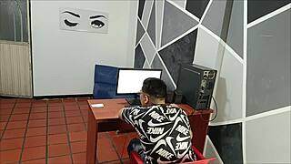 me follo a la criada en la oficina no sabia que era la hermanastra de mi mejor amigo - porno en espanol