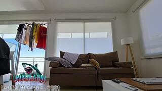 Single Venezuelan mother records her first porn video without condom, riding passionately