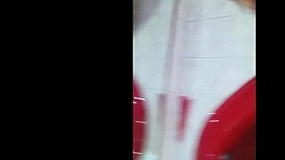 Relaxing Bath Time with a Big Ass Latina