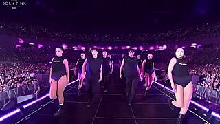 Hey, check out this Born Pink Blink concert! 🎤✨