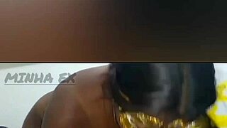 Preta Sentando com o Rabo?