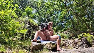 huntin' for young mom on beach, she gets totally surprised by exhibitionist fun 😏