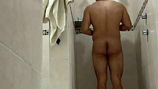 Solo, did I come to ignite your heart and more with my bodybuilder masturbation?