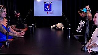 ele tira o gozo de cima das mulheres e apesar de serem casados descobriram que s�o irm�os por parte de pai - casal dna watch on sheer red