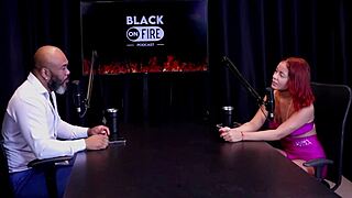 Ruiva safada mostra seu cu depois de dizer que o esposo sugeriu a entrada no meio liberal gosta de pau grande e grosso e n�o assiste as cenas - bruna ferrari watch on sheer red