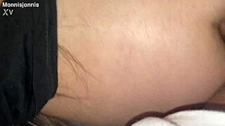 me pide un masaje anal y yo se lo hago amateur