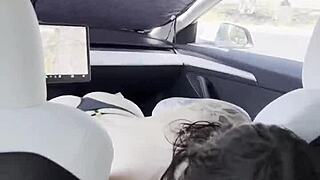 Goth girl gets fucked in Tesla 😈