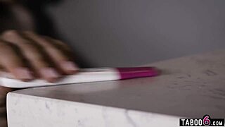 Bisexual Threesome Attempt to Get Pregnant with Anna Claire Clouds