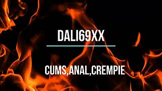 Mi madrastra me da clases de como lamer su culo