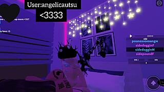 Follando a mi amiga en los condos de Roblox with anal and doggystyle.