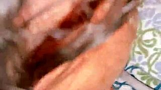 bigass desiwife spreads outdoors in florida