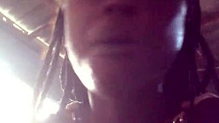 come eat with a black african lady in this casual meal