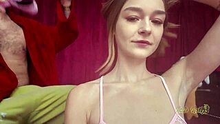 Della Cate enters Nade Nasty's pink room