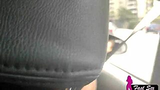 She showed her ass on the street and the delivery guy sucked her in the car