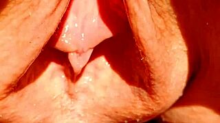 mature cougar spreads her huge wet pussy for exhibitionist show