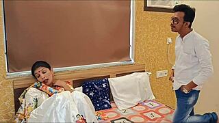 想看酒店里火辣bhabhi夫妻猛操吗？