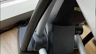 在酒店与节食精力充沛女孩浪漫性交