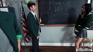 students get extra credit by using teacher whitney in classroom threesome