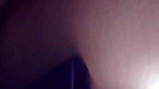 sexy latina bajo falda en el bus