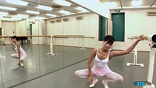 Another Sexy Bitch Posing Naked Ballerina Masturbates Clit