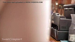 bubble butt candid getting creeped on during concert, what a view in those leggings.