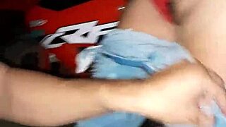 My sister-in-law, all drunk and partied up, spread her legs for street fucking, and I came inside her hot pussy.