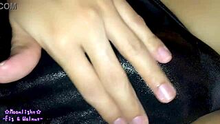 濃紺競泳水着にローションぬるぬる