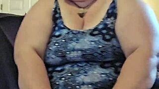 bbw stretching and mild yoga 😌