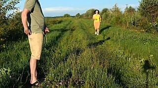 Risky outdoor sex with a random nympho stranger! 😏 So wild!