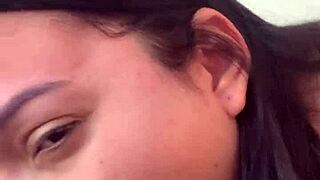 Negao pirocudo arrombando o cuzinho da novinha asiática - lina nakamura - john coffee