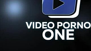 séance lesbienne dans la baignoire avec tiffany et dolly