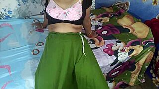 i fucked my indian desi step mom in hindi, it was hot but i messed up the words so bad