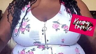 feel the passion as curvy bbw flexes toes in femdom fetish