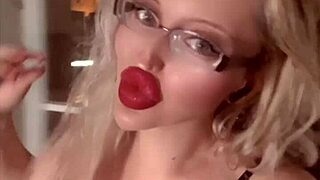 Responding to haters with feet and glasses