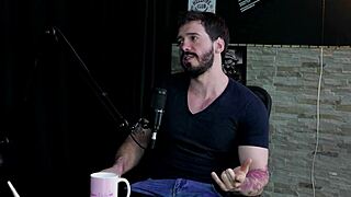 Gosta De Sentir Dor No Pau Zofilia Tem Que Ser Crime Gosta De Invers�o E Sobre A Exposi��o - Arthur Aily Sheer Red
