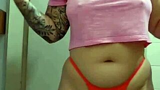 Pepeka Flash Teases Viewers Online Subtly