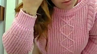 Pepeka Flash Teases Viewers Online Subtly