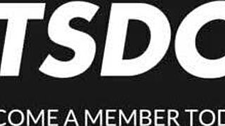 imagine kitana lure's perfect ass taking it hard in the hostel dorm?