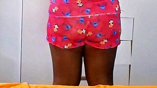 Curvy bbw ebony wife cameltoe lotion rub outdoor homemade tease