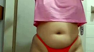 Pepeka Flash Teases Viewers Online Subtly