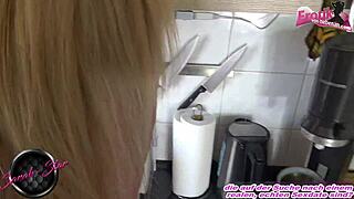 DEUTSCHE BLONDE MILF FICKT ZARA MENDEZ IN JEANS CUMSHOT