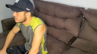 i risked it all fucking my husband's best friend bareback cumshot 😈🍆💦