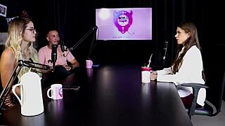 Pati Ferraz dominates man in woman's clothes for fetish mentoring