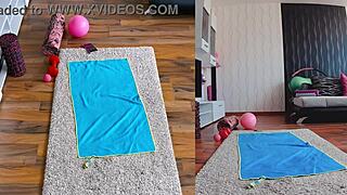 Curvy milf spreads fat ass in steamy naked yoga workout