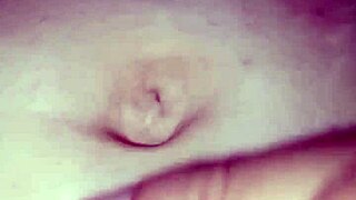 Gretala's just chilling pregnant and relaxed 😌🛀