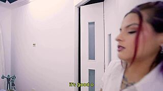 secretary milf frotinha gets diverted when boss fucks her hairy pussy