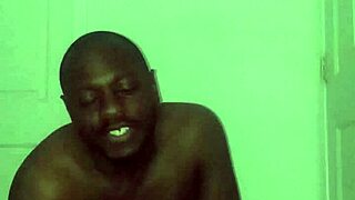 19yo fantasizes giving oral to older self in jeans parody