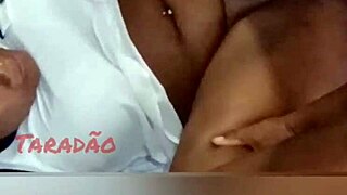 she's gozando deep in that thick ebony ass