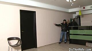 cuckold calls black bull to assfuck linda ray deep