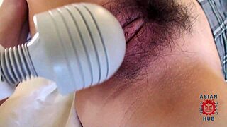 饥渴制服妹18+被老头后入中出😍